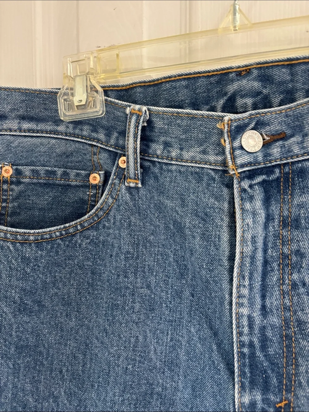 Levi's 550 Medium Blue Relaxed Fit Men's Jeans